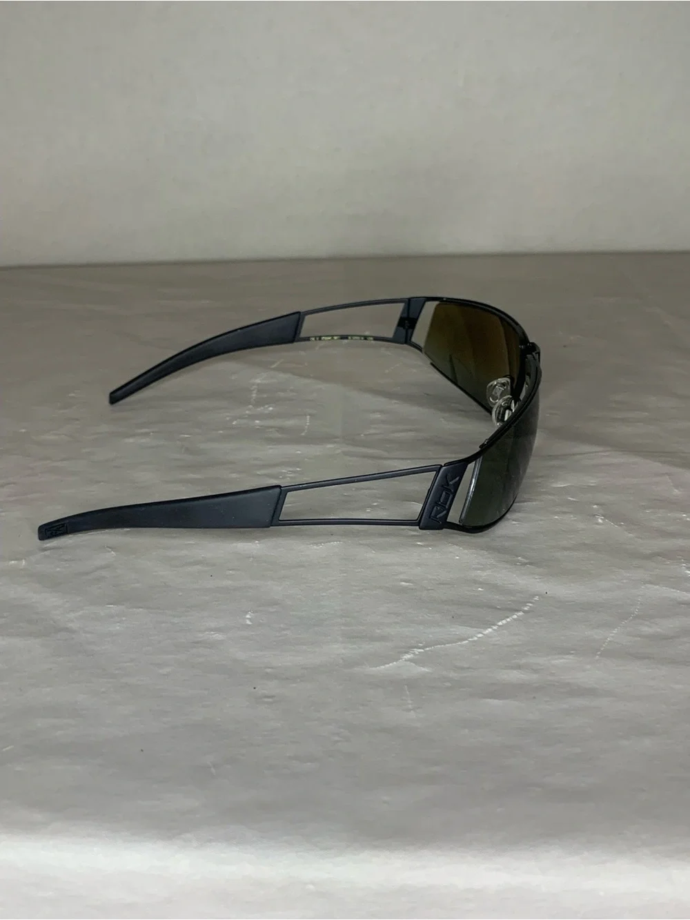 Reebok Black Men's Sunglasses in with Elm Green Gradient Lenses